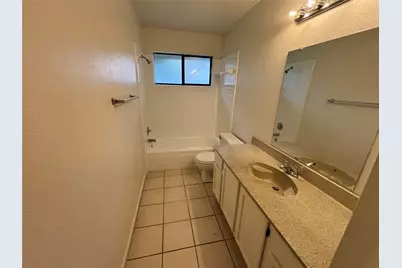 2514 Livingston Lane, Grand Prairie, TX 75052 - Photo 24