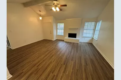 2514 Livingston Lane, Grand Prairie, TX 75052 - Photo 4