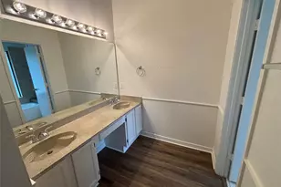 2514 Livingston Ln, Grand Prairie, TX 75052 - Photo 20