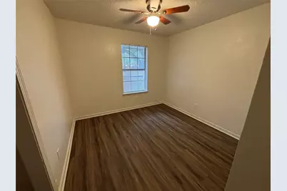 2514 Livingston Lane, Grand Prairie, TX 75052 - Photo 28