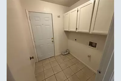 2514 Livingston Lane, Grand Prairie, TX 75052 - Photo 16