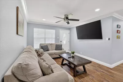 1004 Woodbrook Street, Arlington, TX 76011 - Photo 6