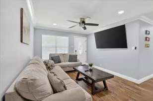 1004 Woodbrook St, Arlington, TX 76011 - Photo 6