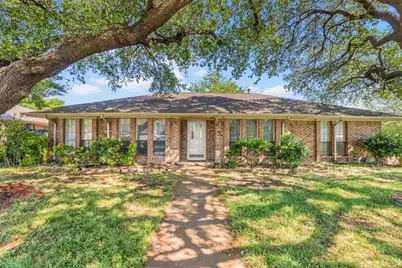 2301 Claridge Circle, Plano, TX 75075 - Photo 2