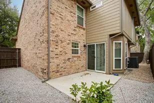 319 Stoneledge, Irving, TX 75063 - Photo 20
