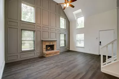 319 Stoneledge, Irving, TX 75063 - Photo 6