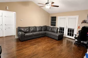 3420 Appletree Ct, Forest Hill, TX 76140 - Photo 2