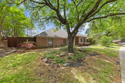 16314 Sunset Valley Drive, Dallas, TX 75248 - Photo 2