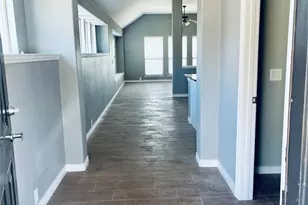 548 Kerry St, Crowley, TX 76036 - Photo 2