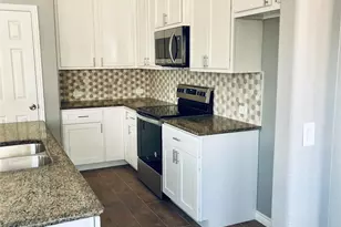 548 Kerry St, Crowley, TX 76036 - Photo 8