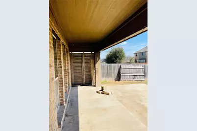 548 Kerry Street, Crowley, TX 76036 - Photo 32