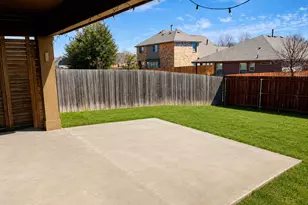 548 Kerry St, Crowley, TX 76036 - Photo 2
