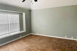 548 Kerry St, Crowley, TX 76036 - Photo 26