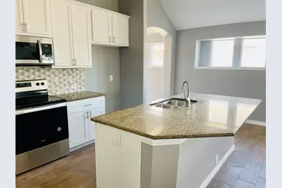 548 Kerry Street, Crowley, TX 76036 - Photo 6