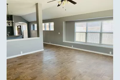 548 Kerry Street, Crowley, TX 76036 - Photo 10