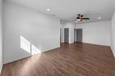 501 Roach Street, Bowie, TX 76230 - Photo 8