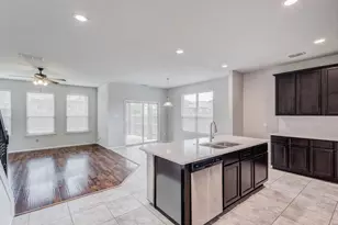 5529 Las Lomas Ln, Denton, TX 76208 - Photo 2