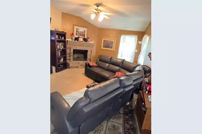 1312 Sunshine Court, Lancaster, TX 75134 - Photo 4