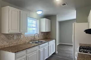 119 Hillside Beach Dr, Little Elm, TX 75068 - Photo 8