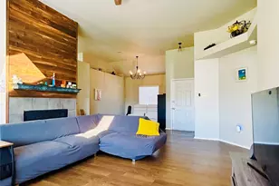 2246 Arbor Creek Dr, Carrollton, TX 75010 - Photo 4