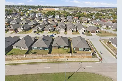 725 Sandy Chip Trail, Fort Worth, TX 76108 - Photo 8