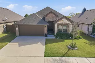 725 Sandy Chip Trail, Fort Worth, TX 76108 - Photo 4
