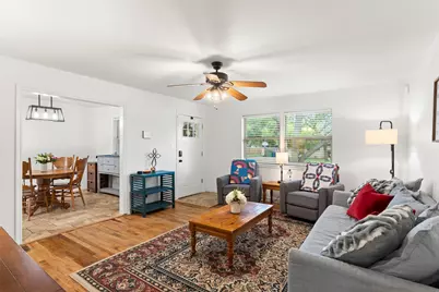 807 Elizabeth Boulevard, Granbury, TX 76048 - Photo 6