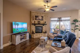 9013 Athens Dr, Denton, TX 76226 - Photo 4