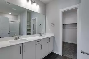 704 Wheatfield Dr, Venus, TX 76084 - Photo 2