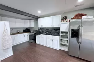 7323 Red Bud Dr, Dallas, TX 75227 - Photo 2