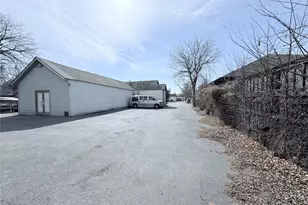 7323 Red Bud Dr, Dallas, TX 75227 - Photo 14