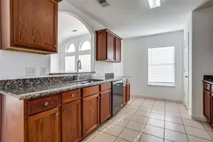 317 Meadow View Ln, Anna, TX 75409 - Photo 10