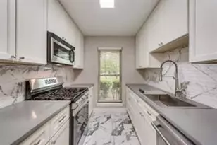 13030 Mitchwin Rd, Farmers Branch, TX 75234 - Photo 4