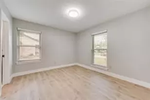 13030 Mitchwin Rd, Farmers Branch, TX 75234 - Photo 8