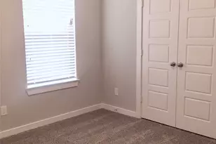 1002 W Sierra Vista Ct, Midlothian, TX 76065 - Photo 2