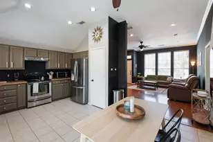 304 W Windsor Dr, Denton, TX 76207 - Photo 6