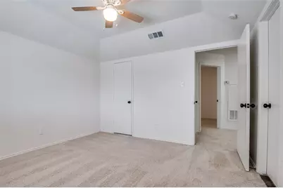 2166 E Arkansas Lane, Arlington, TX 76014 - Photo 18