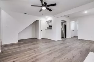 2166 E Arkansas Ln, Arlington, TX 76014 - Photo 10
