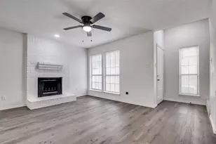 2166 E Arkansas Ln, Arlington, TX 76014 - Photo 6