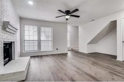 2166 E Arkansas Lane, Arlington, TX 76014 - Photo 8