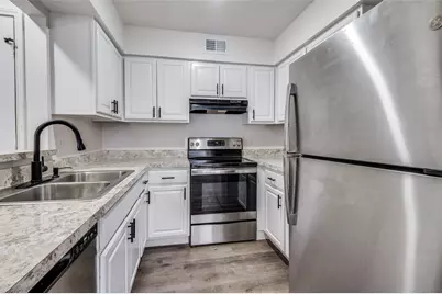 2166 E Arkansas Lane, Arlington, TX 76014 - Photo 14
