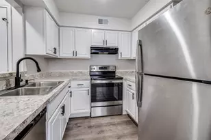 2166 E Arkansas Ln, Arlington, TX 76014 - Photo 14