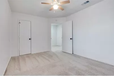 2166 E Arkansas Lane, Arlington, TX 76014 - Photo 20