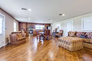 6100 Old Clarksville Rd, Reno, TX 75462 - Photo 20