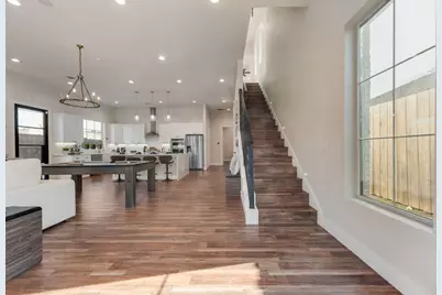 1802 Pueblo Street, Dallas, TX 75212 - Photo 2