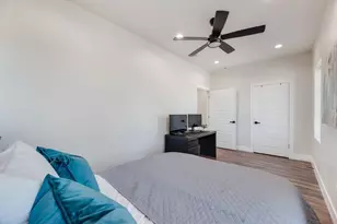 1802 Pueblo St, Dallas, TX 75212 - Photo 20