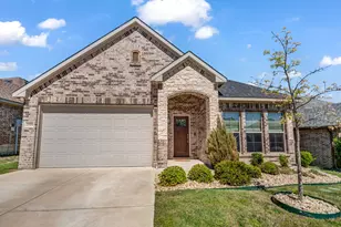 1916 Town Creek Cir, Weatherford, TX 76086 - Photo 1