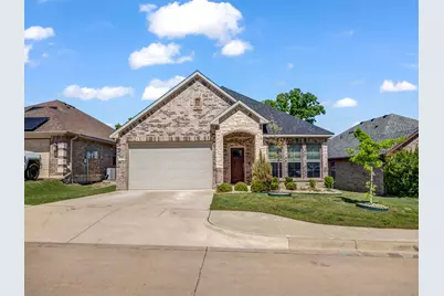 1916 Town Creek Circle, Weatherford, TX 76086 - Photo 2