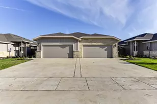 649 Blackland dr, Venus, TX 76084 - Photo 2