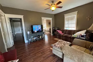 511 W Morris St, Seymour, TX 76380 - Photo 2